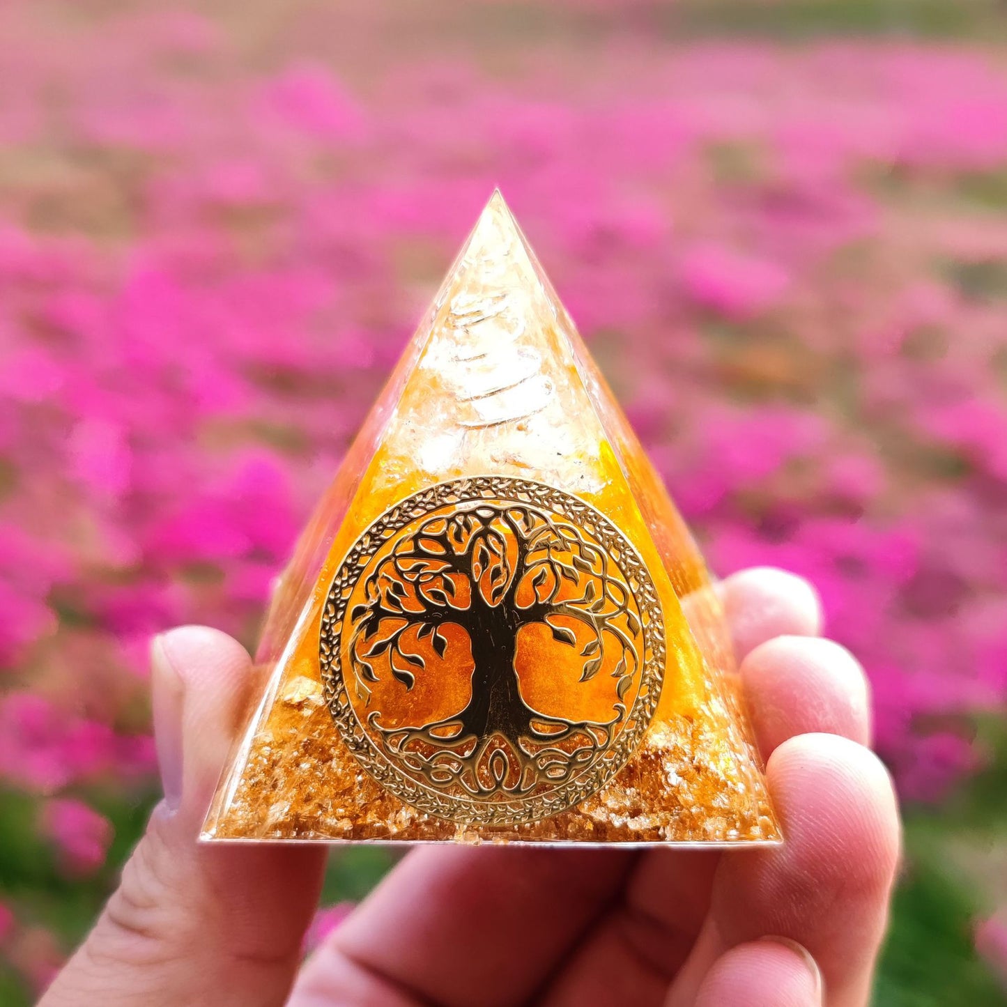 5cm 6cm Wholesale healing crystals resin energy orgone organite pyramid crystal for spiritual