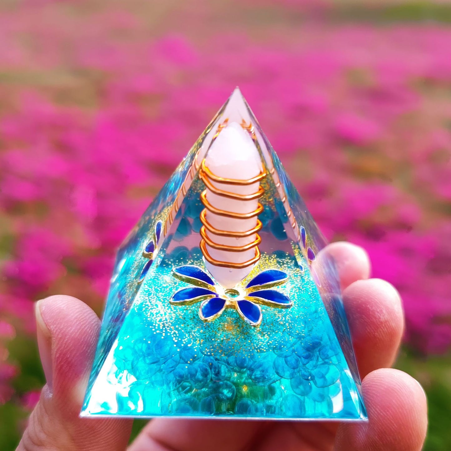 5cm 6cm Wholesale healing crystals resin energy orgone organite pyramid crystal for spiritual